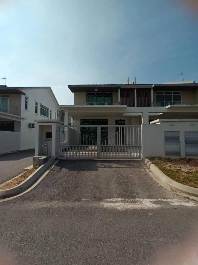 Desaru Melati Homestay Netflix Wifi Bandar Penawar Exterior foto